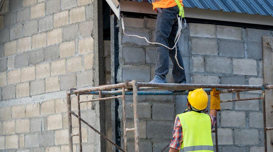 Expert Emergency Roof Repairs services in Elora, TN